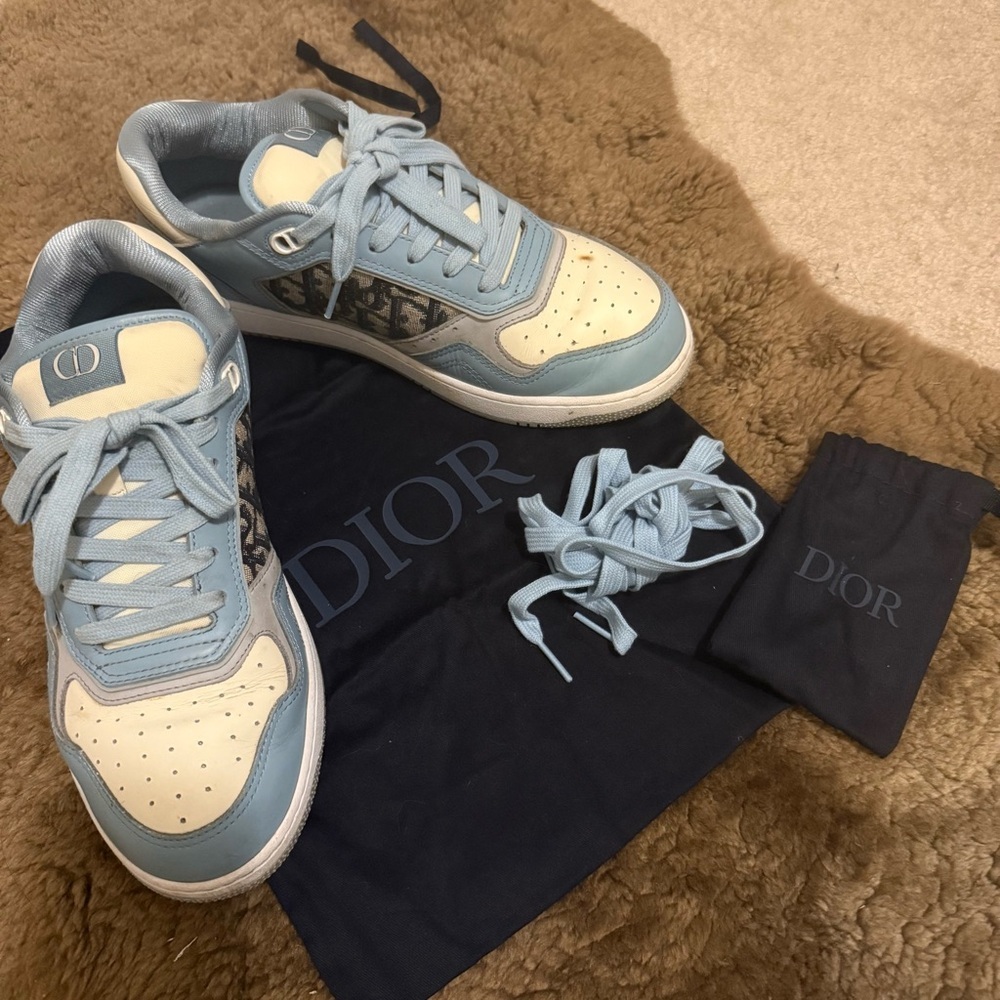 Dior B27 low men’s sneaker size 42